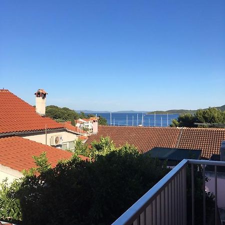 Centre Apartment Božava エクステリア 写真