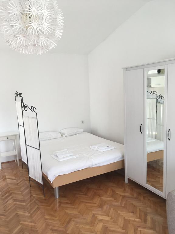 Centre Apartment Božava エクステリア 写真