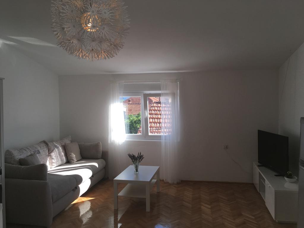 Centre Apartment Božava エクステリア 写真